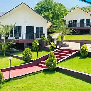  Resort Whiteflower Mountain India