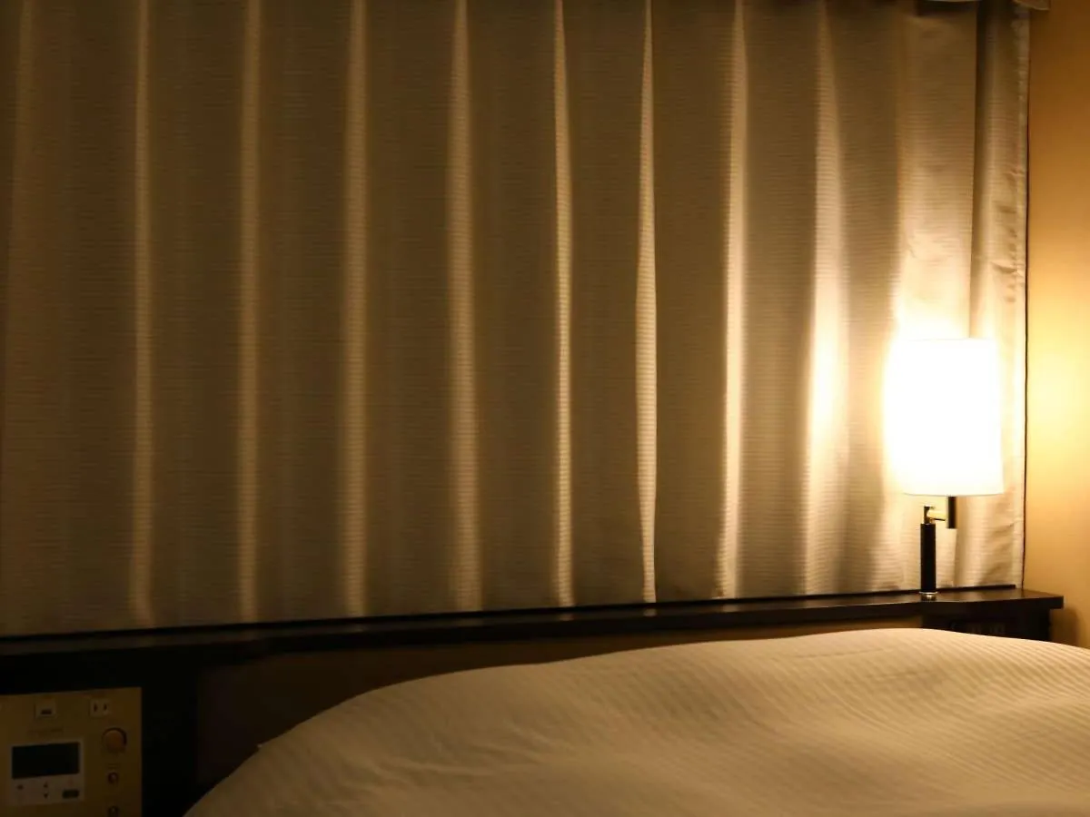 אוסקה Apa Hotel Namba Ekihigashi 3*,  יפן